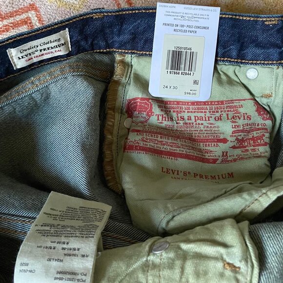 LEVI'S : 501 Original Fit Women's Jeans (Size: 24x30) *NWT* - Picture 10 of 12